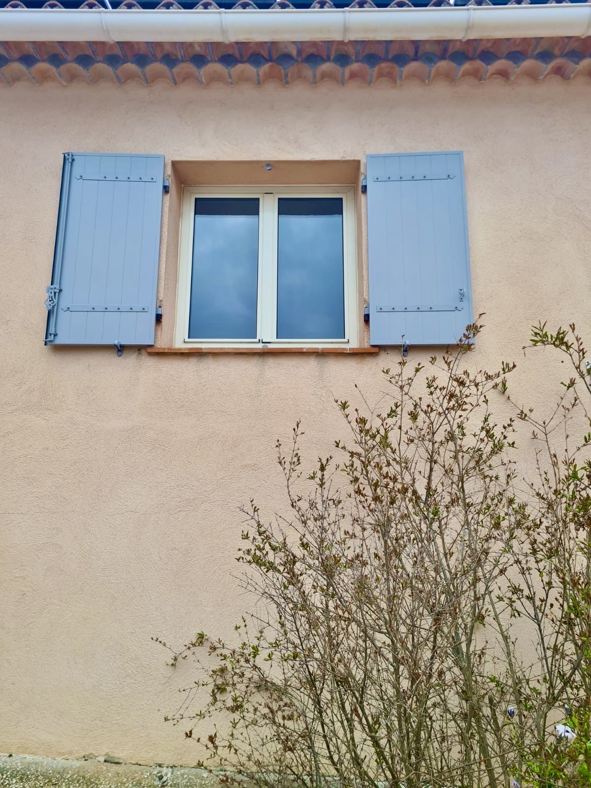 Volets Battants : en aluminium 2025 sur mesure en rénovation de chez Altiva Pro Menuisier à St Mandrier 83430