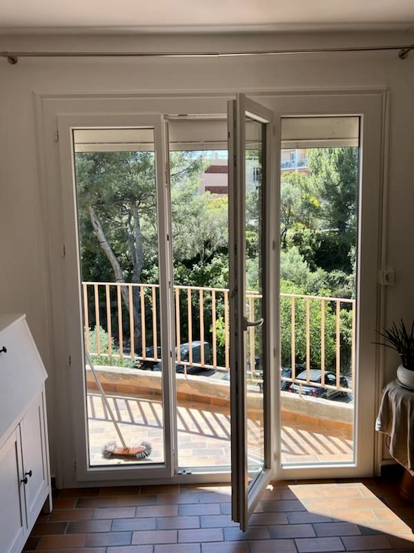 Fenêtres : en PVC 2024 sur mesure en rénovation de chez Altiva Pro Menuisier à Bandol 83150