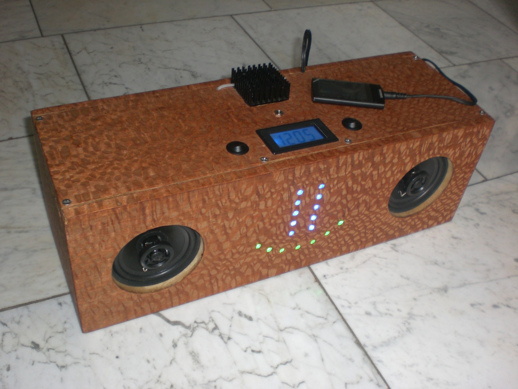 Boombox - Einfach, Günstig, Laut - just-imagine-speakers ...