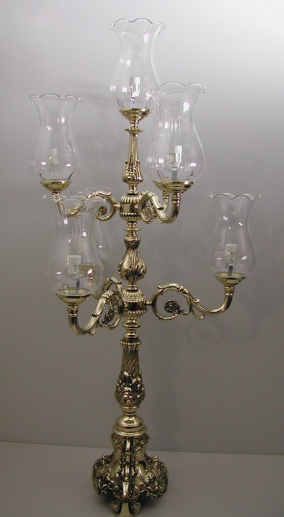 Candelabro 7 luces con tulipas guardabrisas