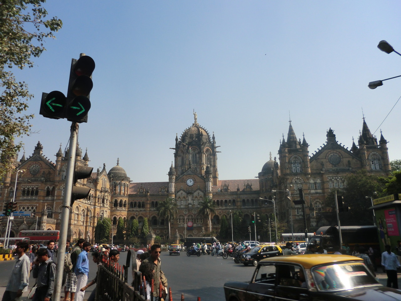 Chhatrapati Shivaji Terminus - oder auch einfach Victoria Station