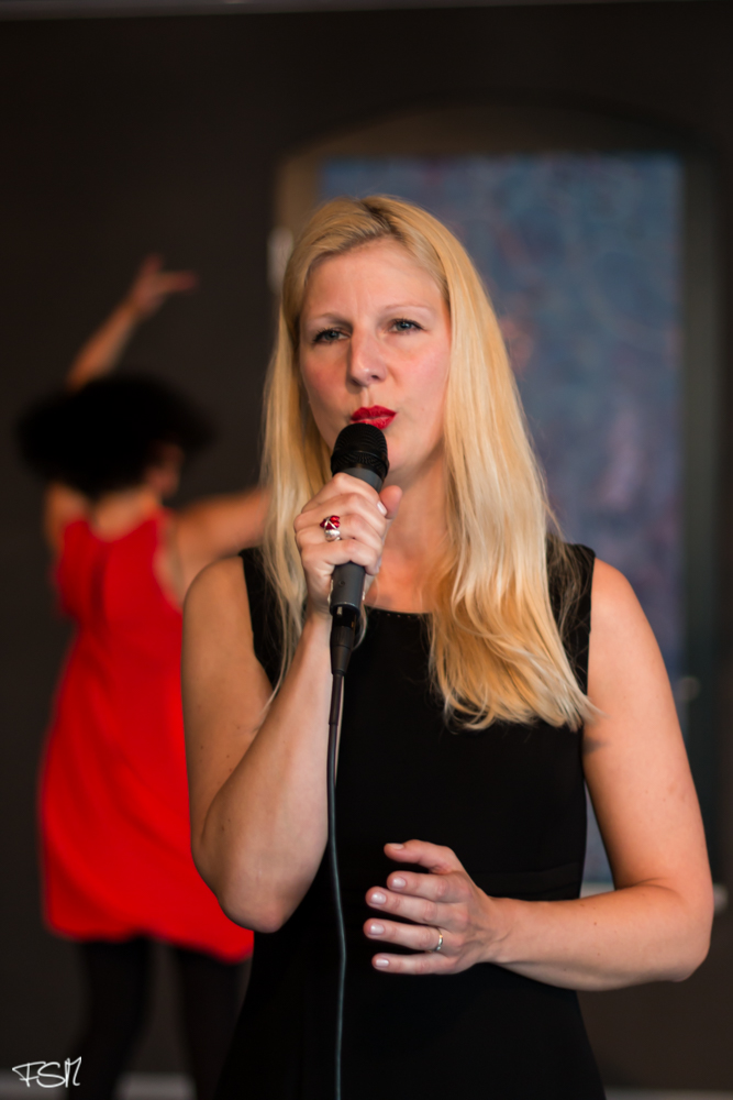 Emotionale Momente Der Freude In Corona Zeiten Auf Einen Kaffee