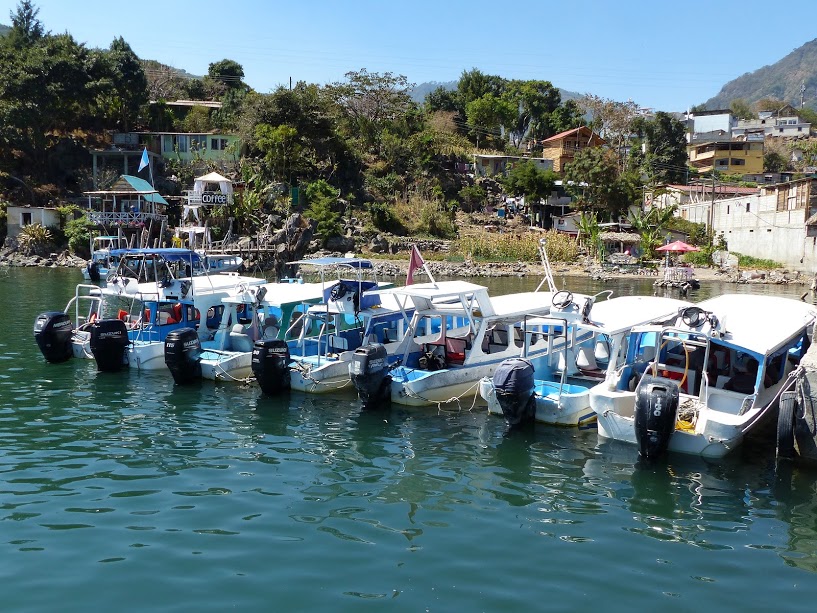 Lanchas Boote Atitlán-See