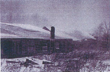 Vieille scierie sous la neige