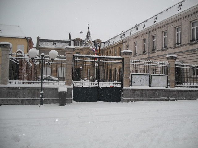 La mairie, rue G.Daix