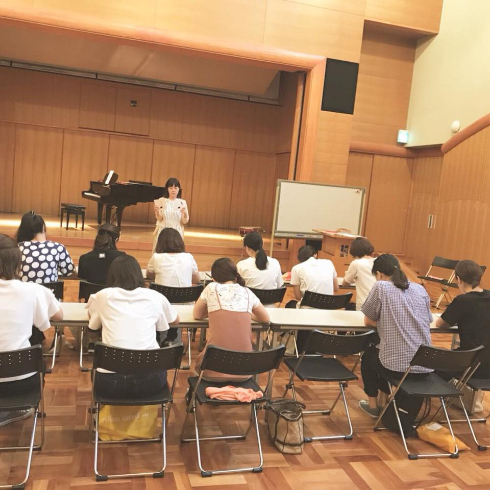 「保育者のための音楽講習会」をおこないました！