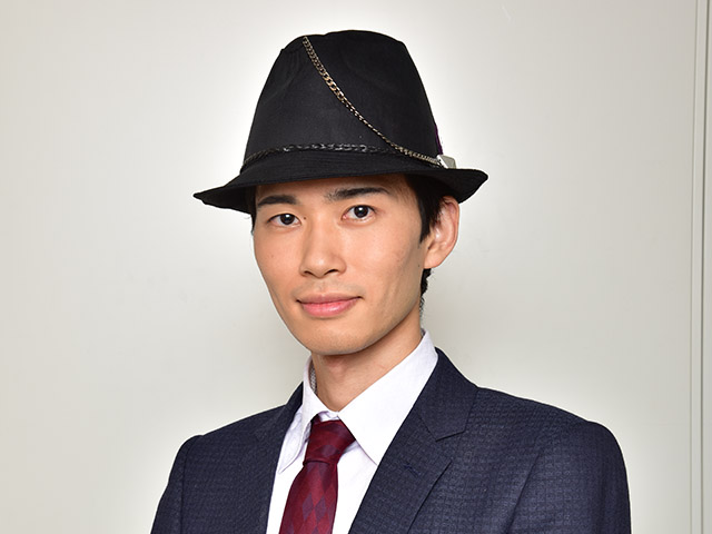 帽子で登場という新たな一面を見せた厚谷昇汰。