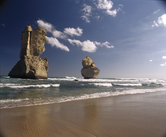 Twelve Apostels, Great Ocean Road                                                                   © Tourism Australia