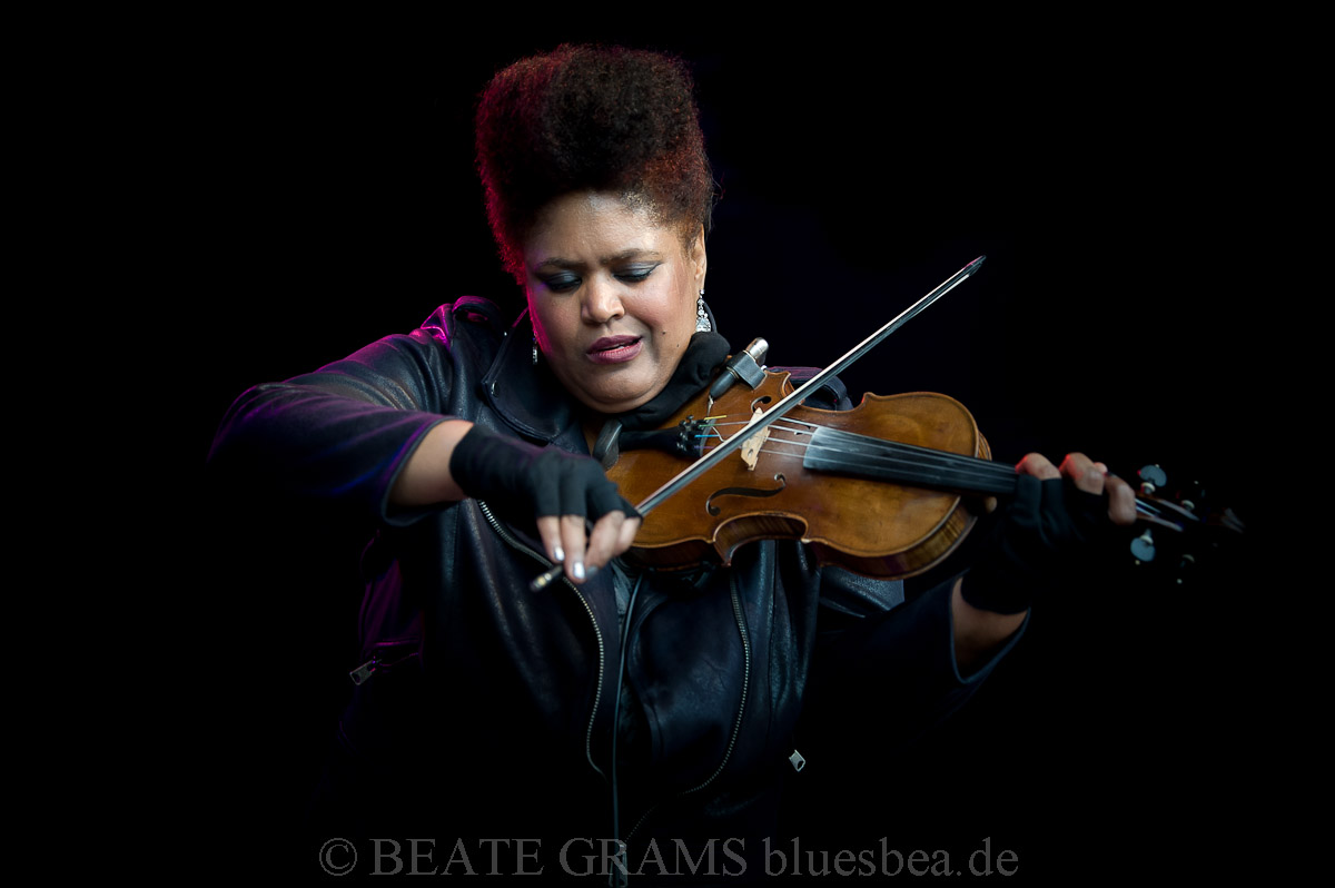 Dede Priest & Johnny Clark And The Outlaws (USA/NL) - Challenge Festival 13.09.2019 BalticBluesEutin