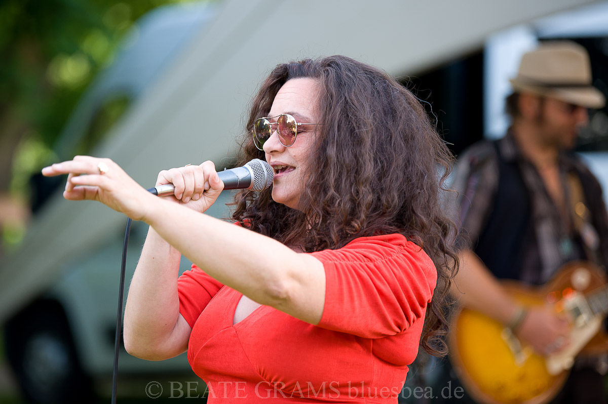 MEENA CRYLE & The Chris Fillmore Band 2019