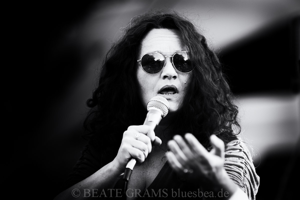 MEENA CRYLE & The Chris Fillmore Band 2019