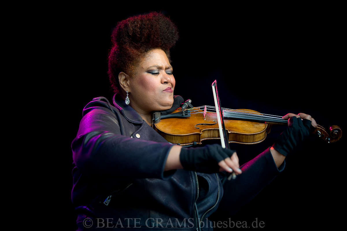 Dede Priest & Johnny Clark And The Outlaws (USA/NL) - Challenge Festival 13.09.2019 BalticBluesEutin