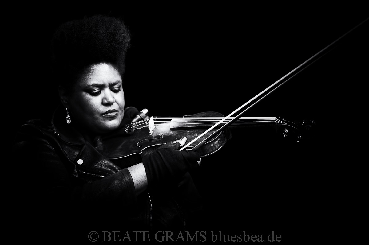 Dede Priest & Johnny Clark And The Outlaws (USA/NL) - Challenge Festival 13.09.2019 BalticBluesEutin