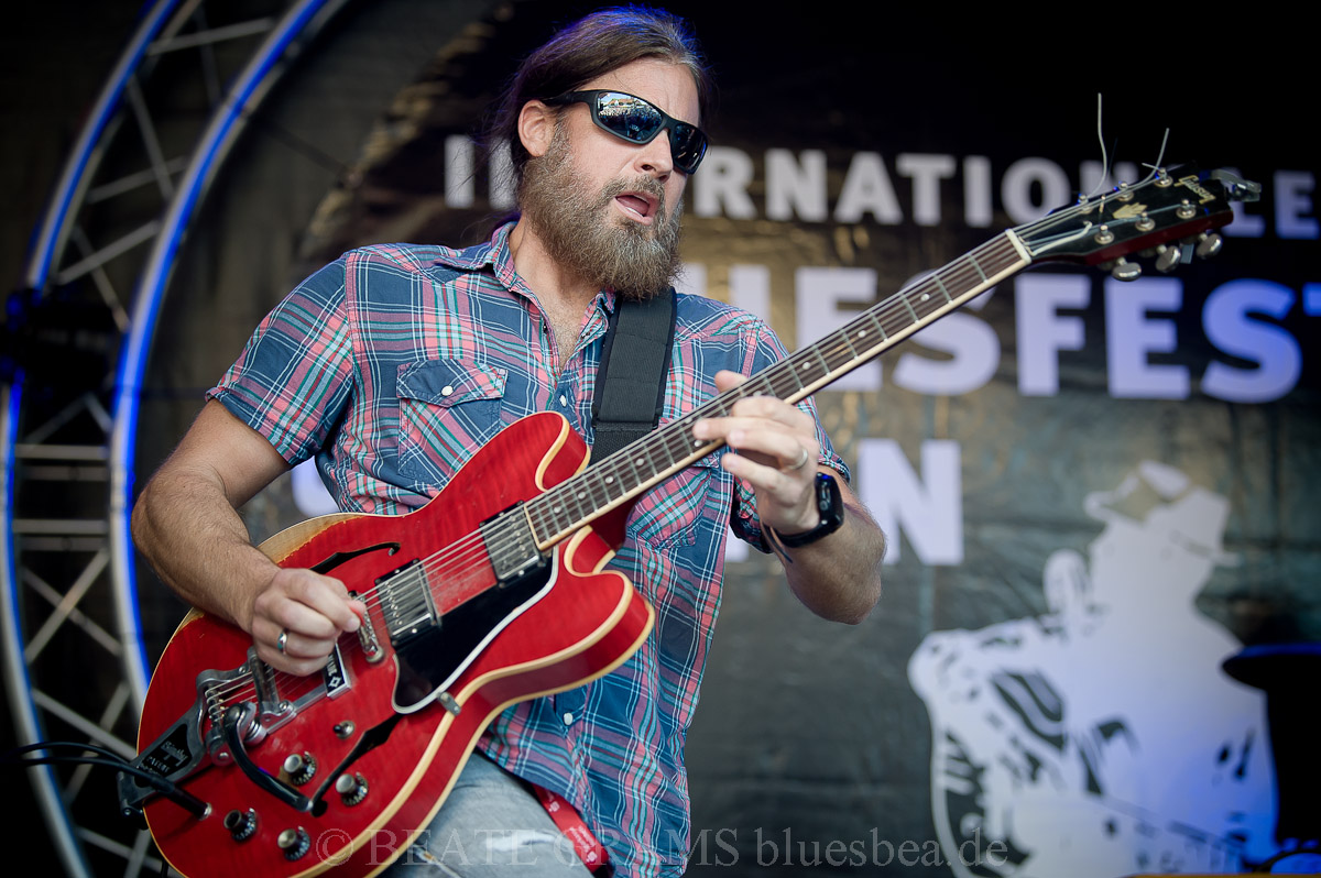 Dustin Arbuckle & The Damnations - BluesFestivalEutin 2019