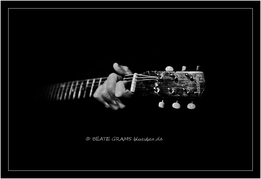 2012-03-25