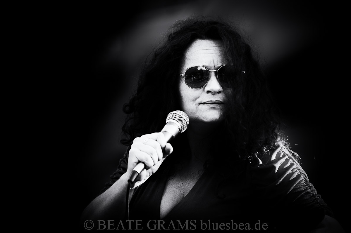 MEENA CRYLE & The Chris Fillmore Band 2019