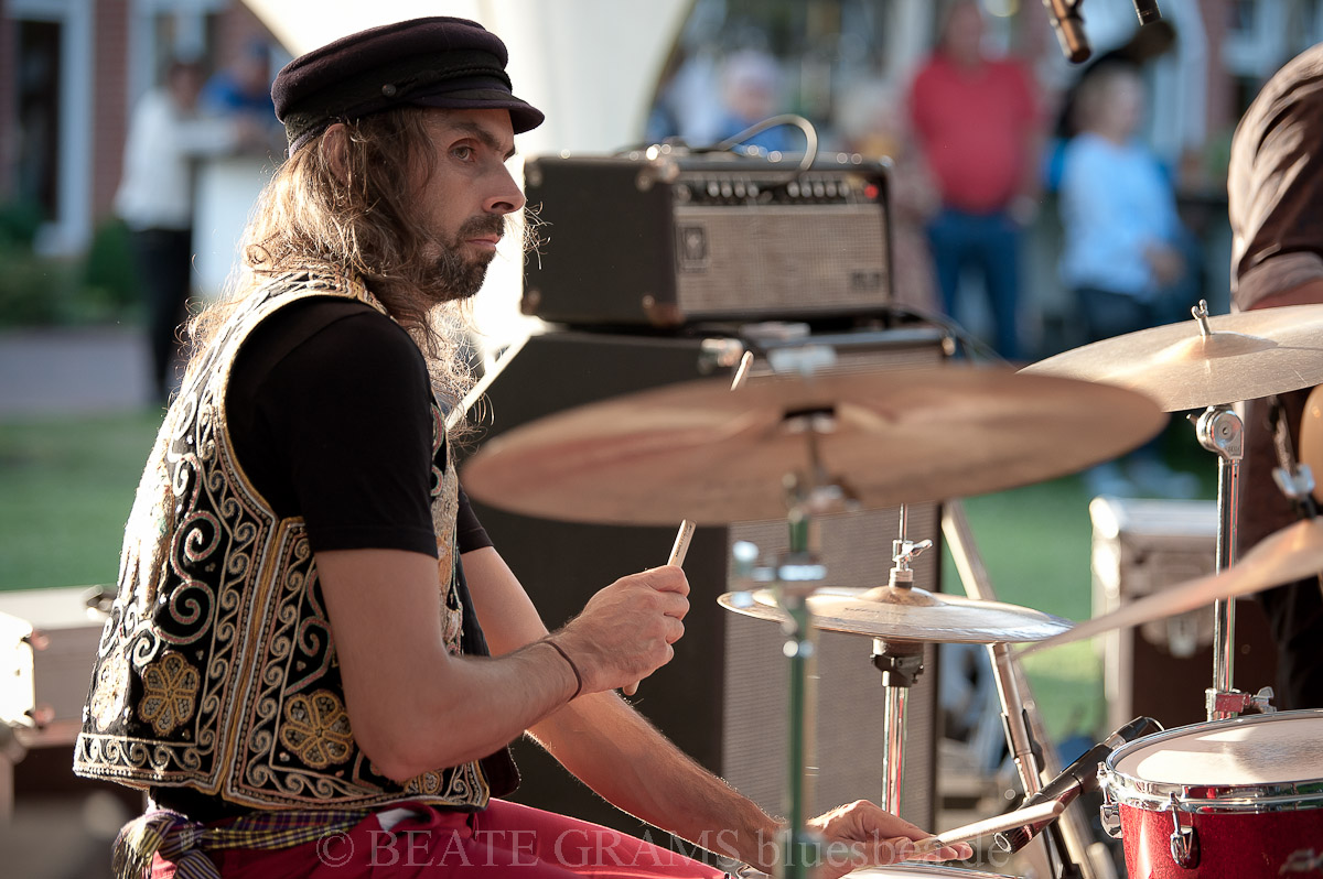 MEENA CRYLE & The Chris Fillmore Band 2019