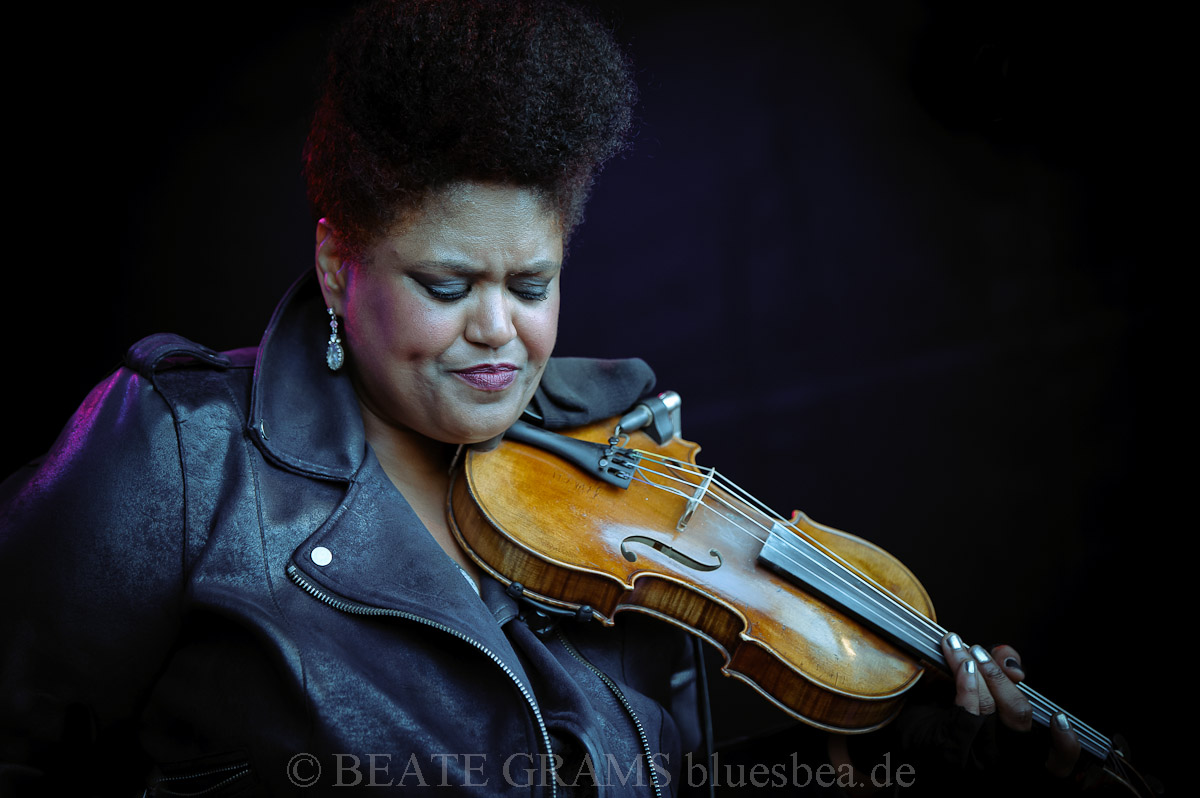 Dede Priest & Johnny Clark And The Outlaws (USA/NL) - Challenge Festival 13.09.2019 BalticBluesEutin