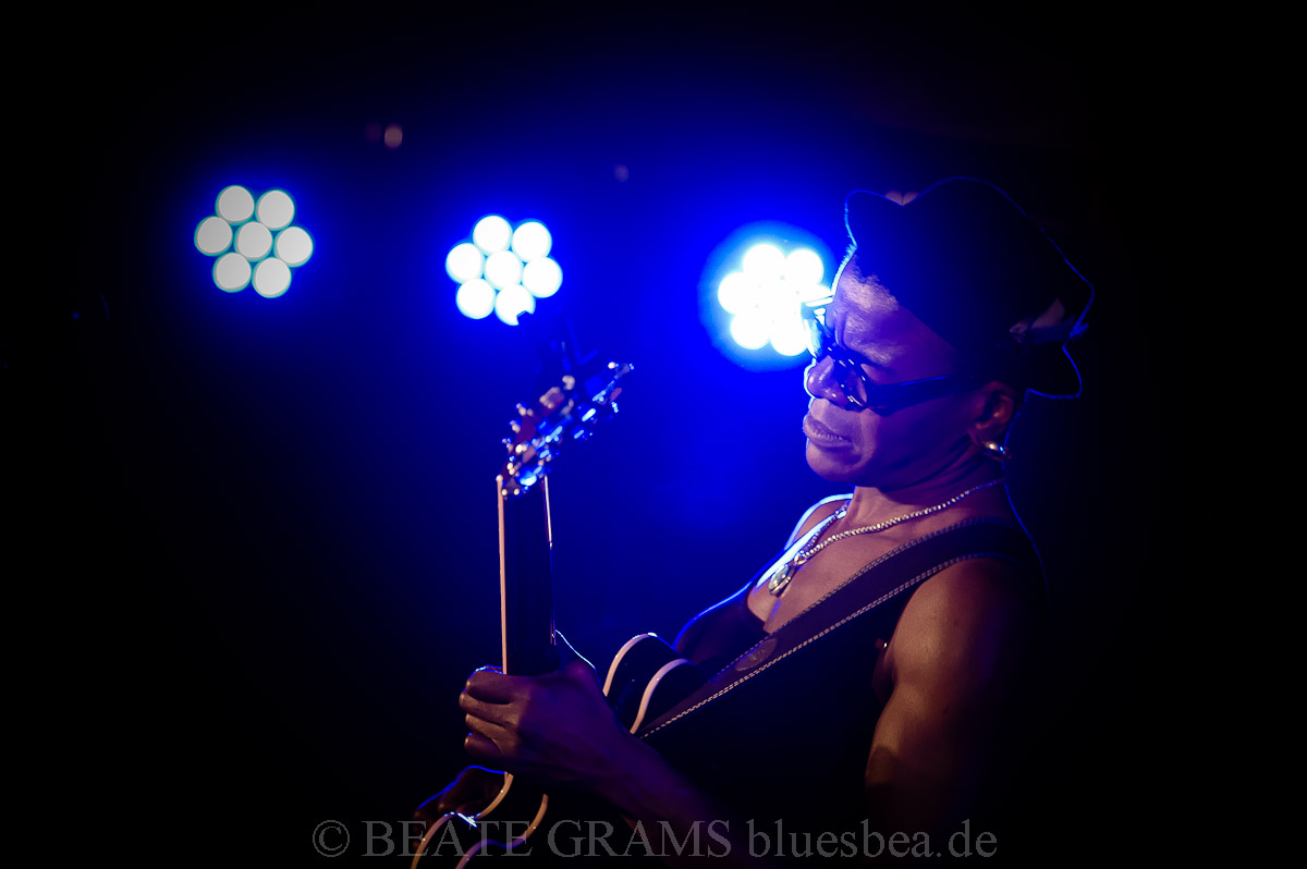 Cécile Doo Kingué - 25.10.2019 Hamburg Blues Nights 