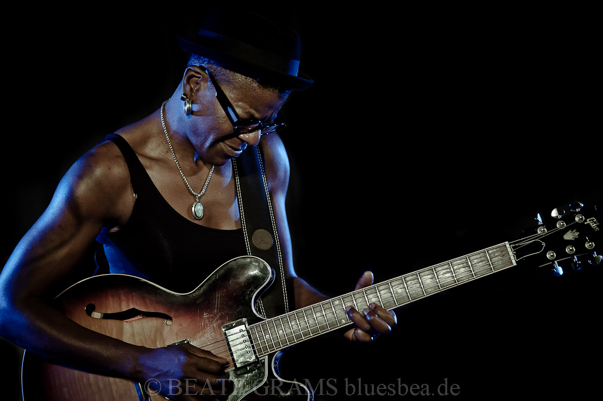 Cécile Doo Kingué - 25.10.2019 Hamburg Blues Nights 