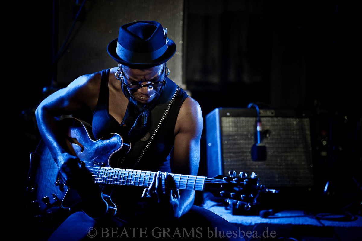 Cécile Doo Kingué - 25.10.2019 Hamburg Blues Nights 