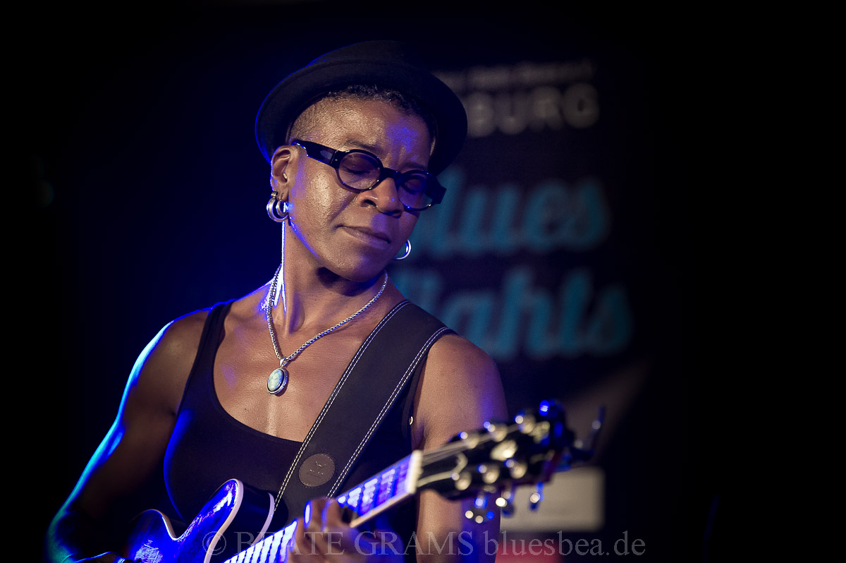 Cécile Doo Kingué - 25.10.2019 Hamburg Blues Nights 