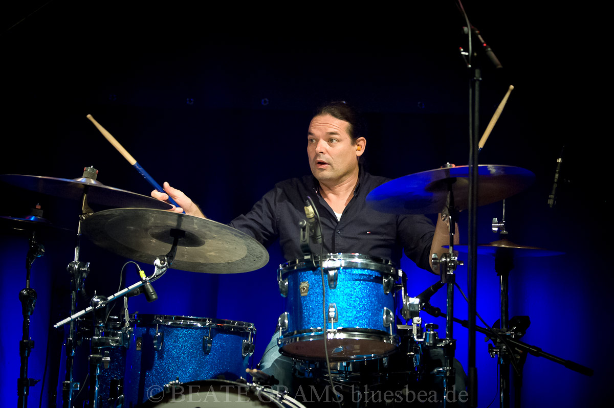 Julian Sas & Band "Stand Your Ground Tour 2019" - 22.09.2019 Kiel Räucherei