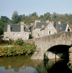 Dinan