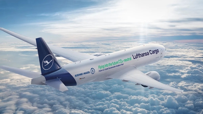 Cleaner skies from 2022, thanks to PTL e-kerosene. Image: Lufthansa Cargo