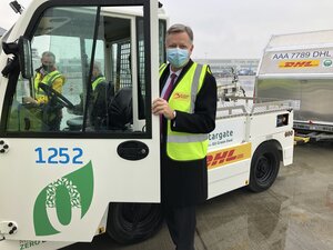 The integrator has committed to switch its ground handling equipment from fossil fuel to electric, appreciated by CEO Arnaud Feist of BRU Airport. 