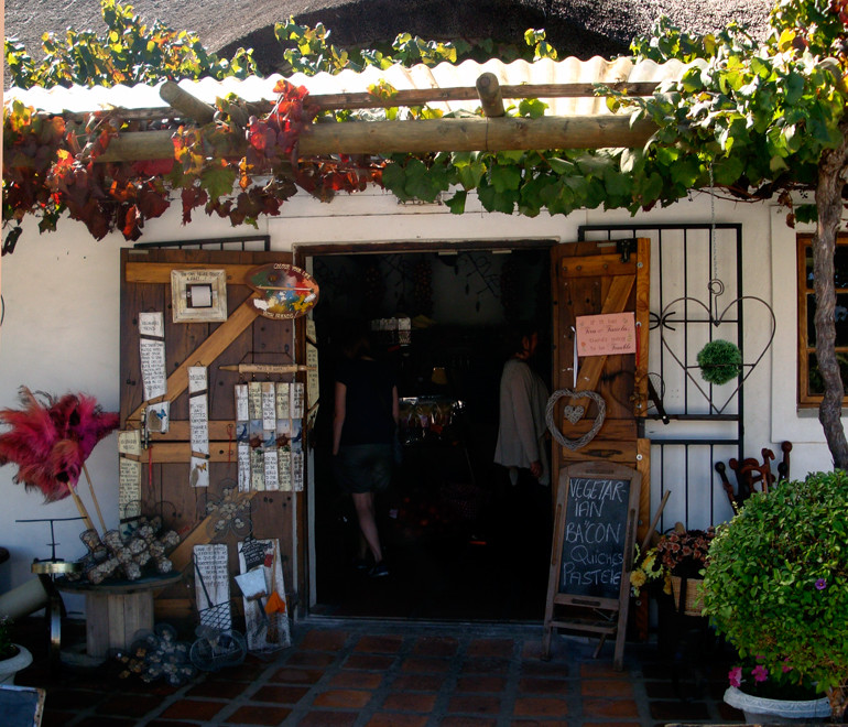 Farm stand at the foot of the Bain's Kloof Pass (c) Peg Murray Evans