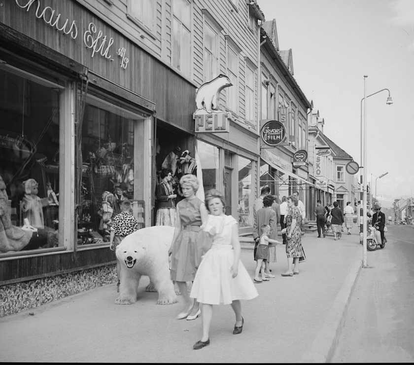 The Paris of the North: Tromsø in the late 1950s  (National Library of Norway)