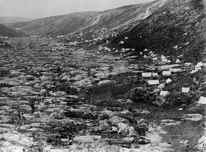 Gabriels Gully In Otago Gold_Rush near the Tuapeka River which enters the Clutha/Mata-Au between Roxburgh and Balclutha (National Library of New Zealand (Alexander Turnbull Library).