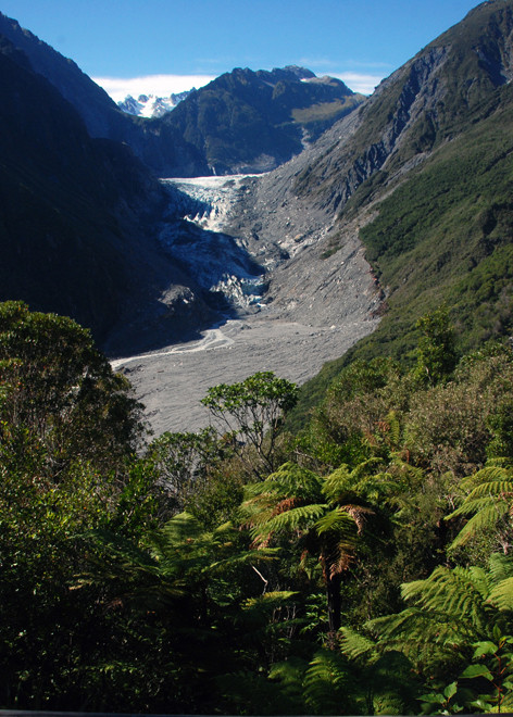 The Fox Glacier drops from 3000m to 220m where the lower valley is surrounded by temperate rain forest