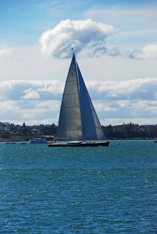 The super-yacht 'Imagine' built by Alloy Yachts of New Zealand and winner of the 211 Super Yacht. Click for details.