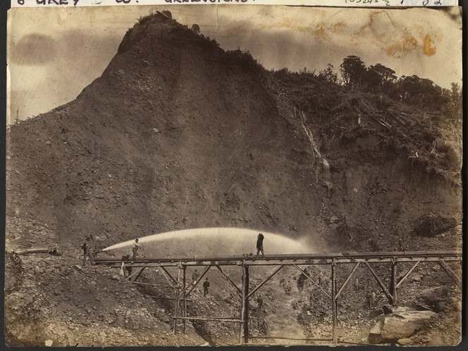 Creator unknown : Photograph of gold sluicing at Greenstone, West Coast. Ref: PAColl-9601. Alexander Turnbull Library, Wellington, New Zealand. http://natlib.govt.nz/records/23031608