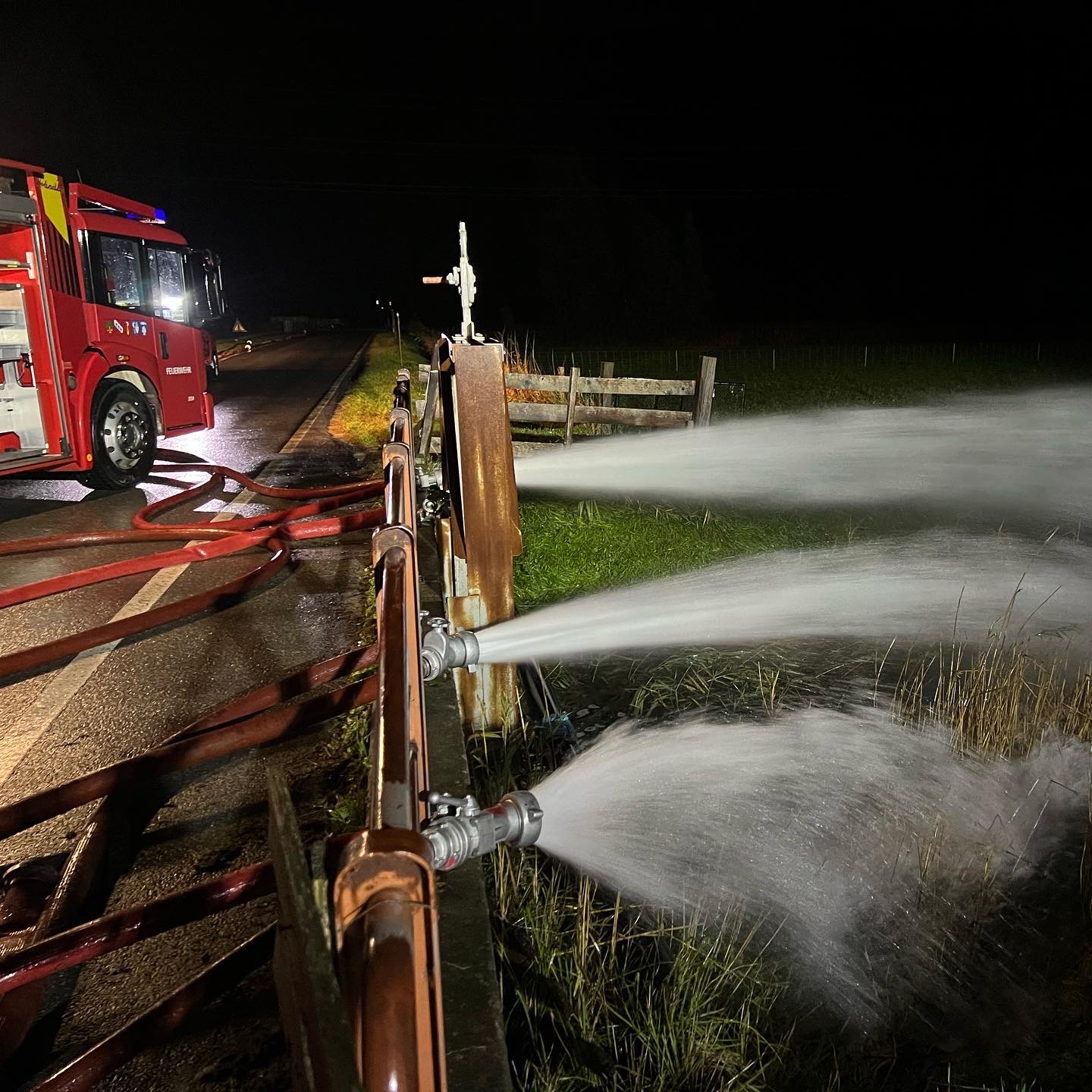 Abgabe des Wassers über die Schleuse