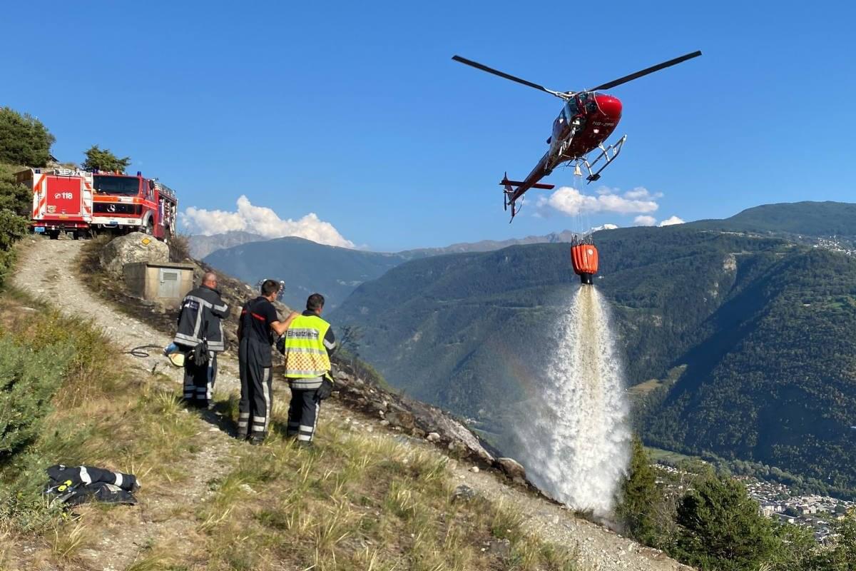 24.07.2022, Alarm Rot, Böschungsbrand Brägji Niedergesteln