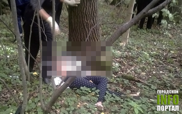 Предположительно единственная, доступная в сети фотография, с места преступления. На фото предположительно тело Ксении Солтановой.