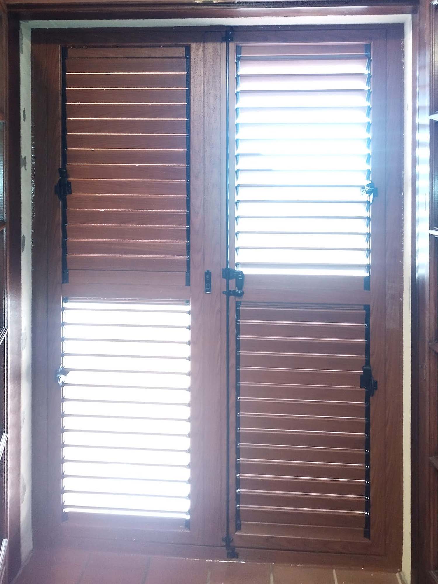 Mallorquinas aluminio color madera  Zaragoza
