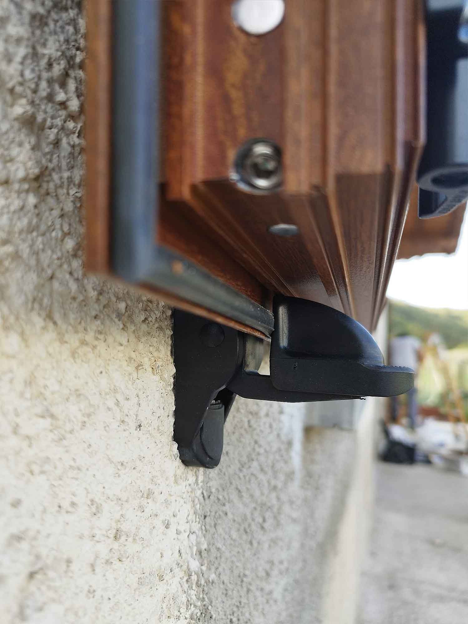 Retenedores de pvc para contraventanas rústicas
