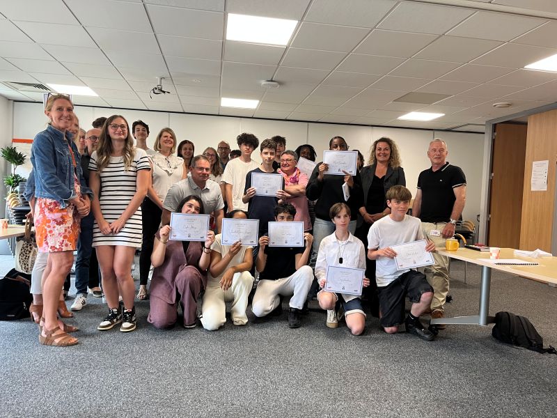 FACE accompagne 12 stagiaires chez TotalEnergies pour booster l'orientation des jeunes