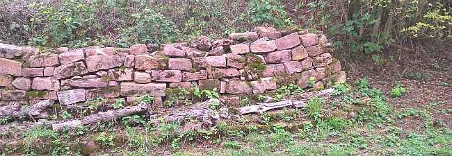 Eine schöne Trockenmauer