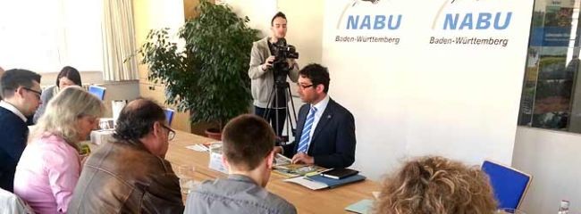 Dr. Andre Baumann stellt die NABU-Naturschutzziele 2020 vor. Foto: Hannes Huber.