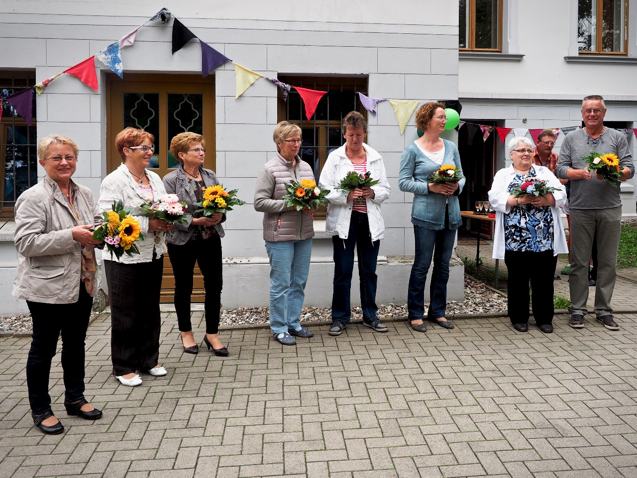 Auszeichnung der Gründungsmitglieder und Leiterinnen