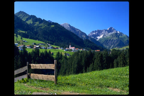 Bergblick garantiert: Von Ihrem Feriendomizil aus fotografiert