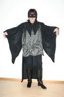FLEDERMAUS-Kleid, Fr. 30.- Umhang mit Ärmel, silbernes Oberteil, Halskragen + Maske