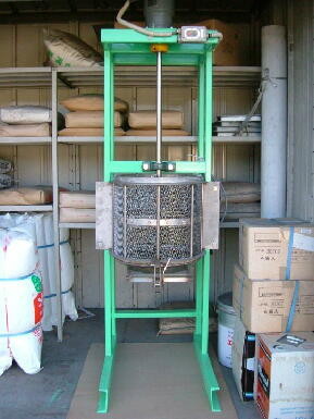 銀杏皮むき機 - 有限会社勇基ホームページ