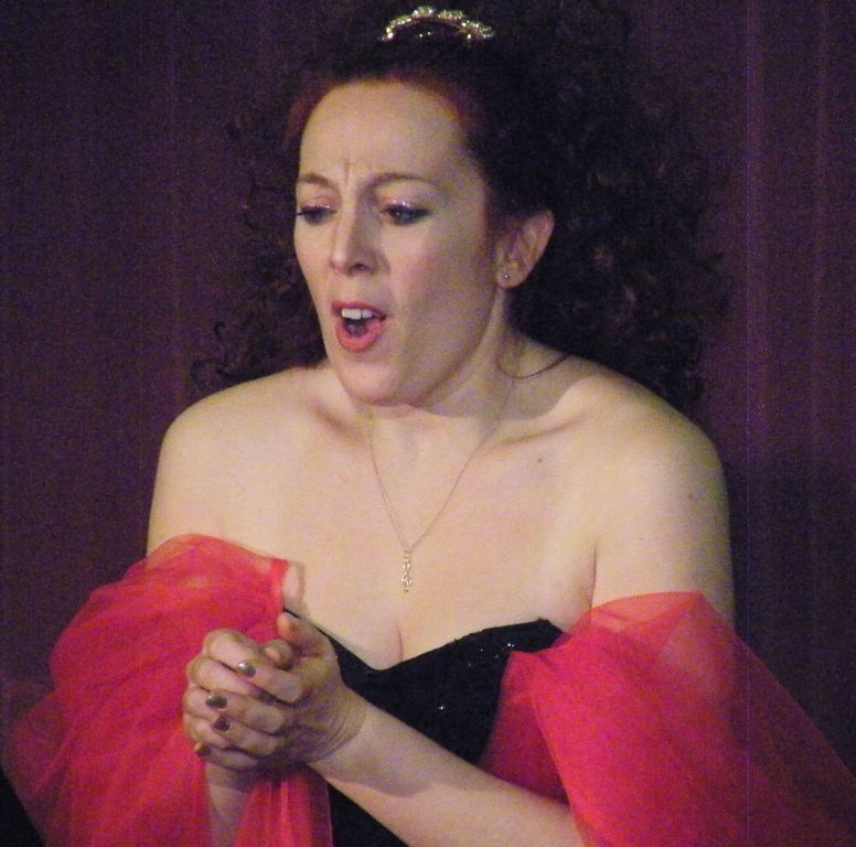 Weihnachtsgala im Kulturhaus Schmied-Villa, Dez. 2011, Margit Pregler