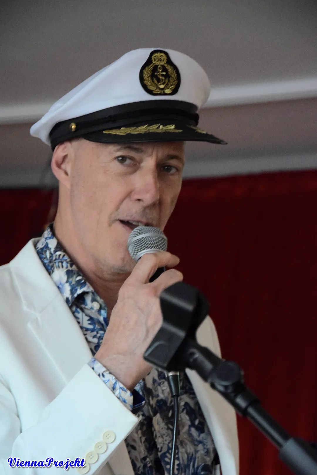 Steig in das Traumboot der Lieder (c) Pawelka